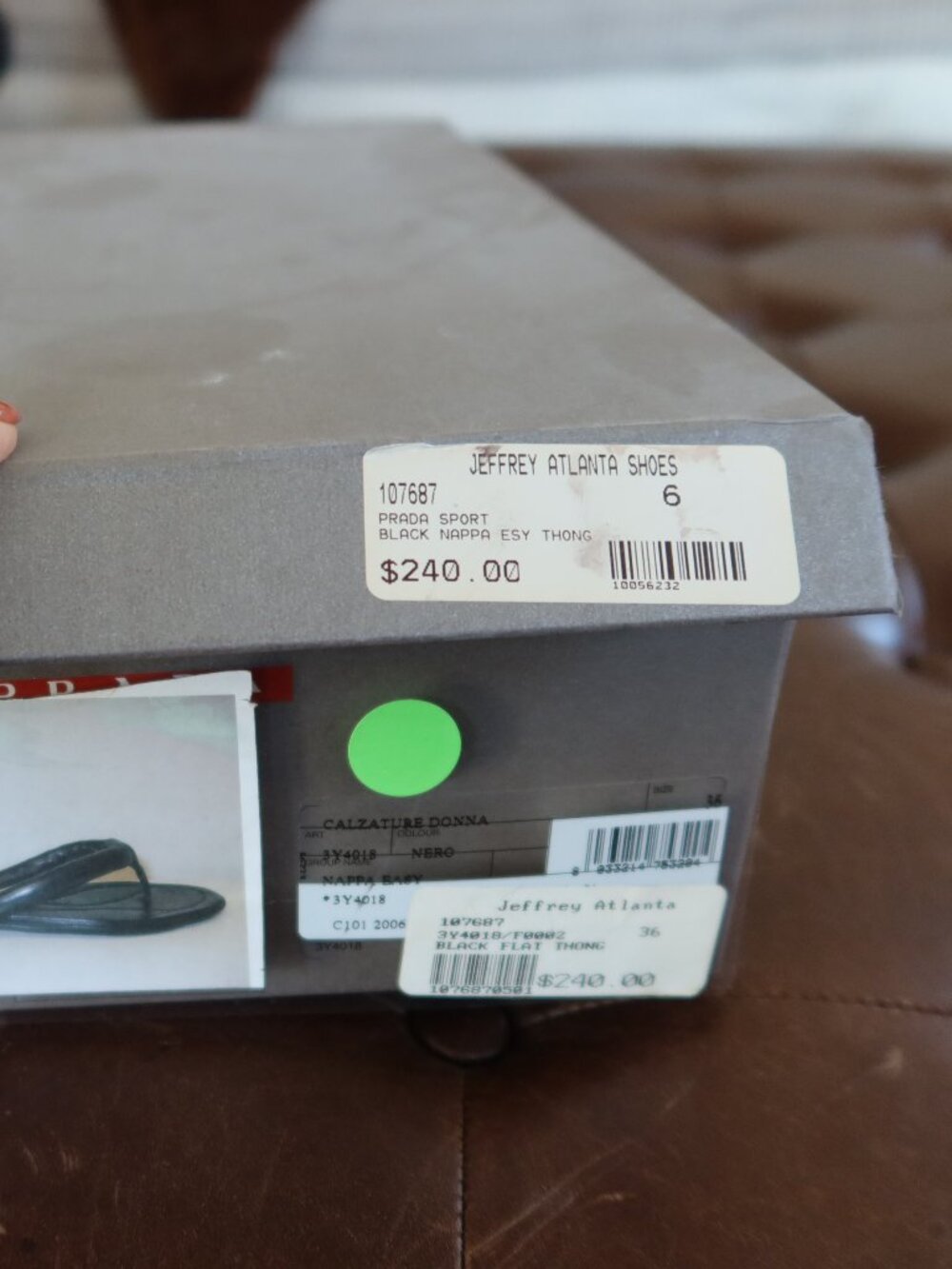 Vintage Prada black leather "Calzature Donna" thong sandals size 6M with box - Picture 12 of 12
